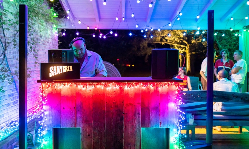 Decoración Exterior con Twinkly: Transforma Tu Jardín, Terraza o Fachada con Luz y Tecnología Inteligente