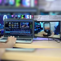 Testimonio de cliente satisfecho usando monitor portátil Mobile Pixels. Opiniones reales destacando la productividad mejorada, facilidad de uso, portabilidad y compatibilidad con múltiples dispositivos como laptops, Mac, Windows y Nintendo Switch.